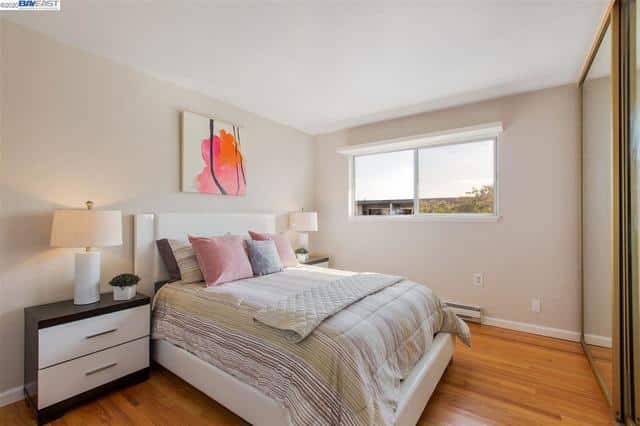 https://www.anthonyglim.com/condos-and-townhouses-in-alameda/12952451-fbab-42e6-bae5-4d7c4fcf71e1/